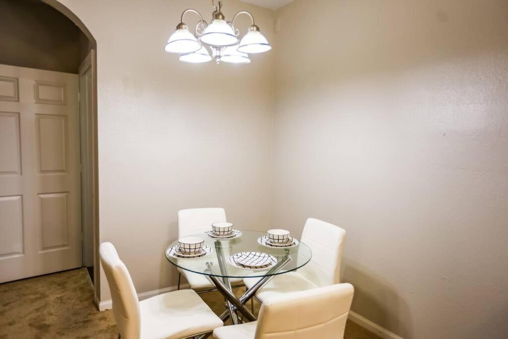 Apartament Lux 2Bd 2Ba Minutes From The Water Pensacola Zewnętrze zdjęcie