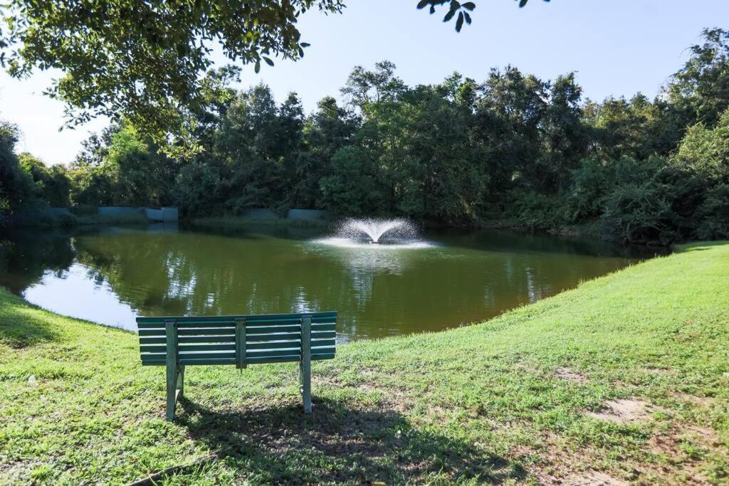 Apartament Lux 2Bd 2Ba Minutes From The Water Pensacola Zewnętrze zdjęcie