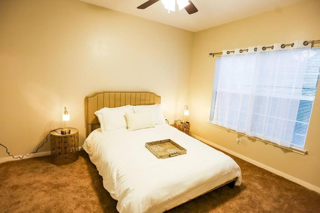 Apartament Lux 2Bd 2Ba Minutes From The Water Pensacola Zewnętrze zdjęcie
